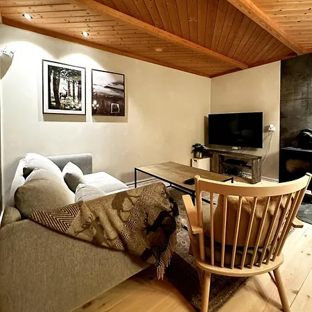 Nature-close By Mountain Дом отдыха *